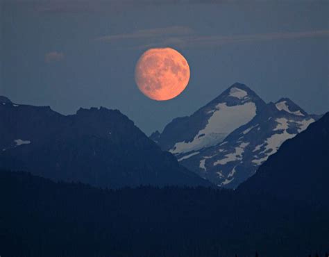 A Near Full Moon Over Kenai Mountains Alaska The Chilling Blood Moon