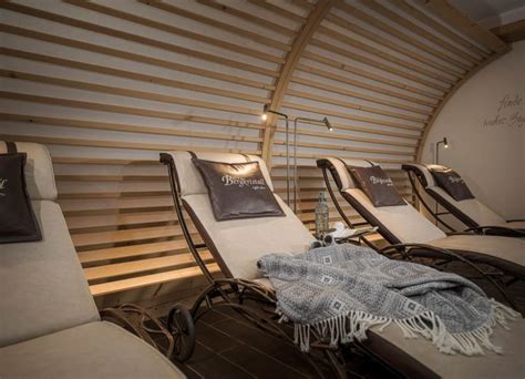 Ferienwohnungen Mit Wellnessoase Sauna In Mayrhofen