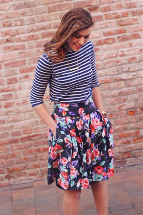 Striped Shirt And Floral Midi Skirt Outfits With Striped Shirts Chic