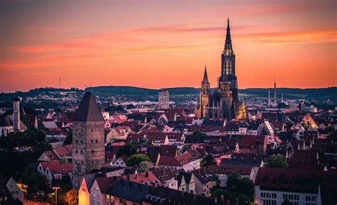 In einer ausstellung zeigen das helmholtz institute ulm und seine partner im m25 am ulmer münsterplatz, wie wichtig batterien für unseren alltag sind. Hotelgutschein für eine Städtereise nach Ulm