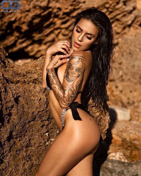 Elena Miras Nackt Oben Ohne Bilder Playboy Fotos Sex Szene Hot