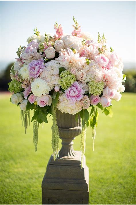 Flower Designs For Weddings Wedding Flower Ideas