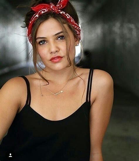 With Lips Make Of Glass Danielle Campbell Dani Campbell Davina Claire