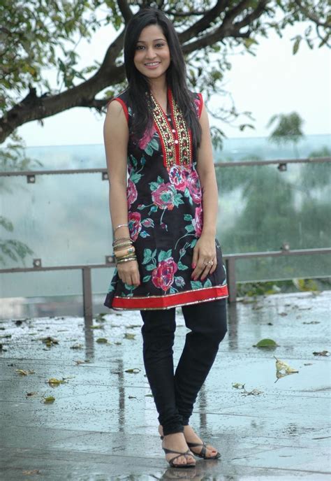 Ritu Barmecha Spicy Photo Gallery From Vasool Raja Sab Actress Hot