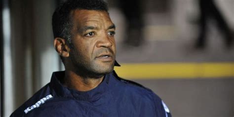 Il est né le 29/05/2002. Top 14 - Toulouse : Emile Ntamack nommé manager général de ...