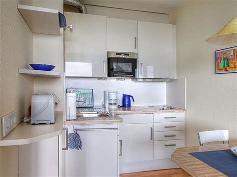 Vor dem haus befinden sich die parkplätze. Ferienwohnung Haus-Atlantic-Cuxhaven 4, Döse, Frau Erika ...