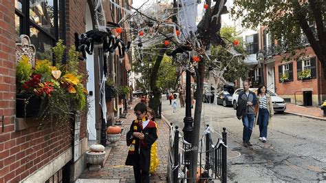 Walking Boston Halloween Edition Beacon Hill Youtube