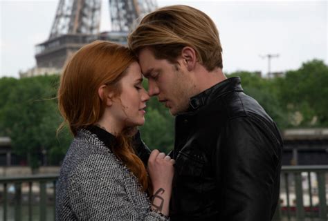 Jace And Clary Kiss City Of Bones