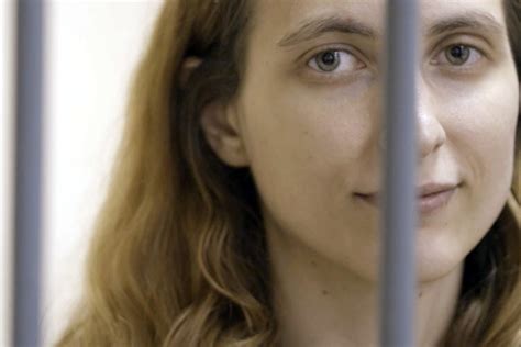 Free Aleksandra Artist Jailed For Opposing The Russian Invasion W4r 2022 Amnesty