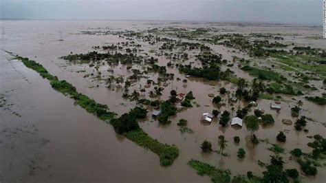 Cyclone Idai 300 To 400 Dead Bodies Washed Up On Mozambique Road