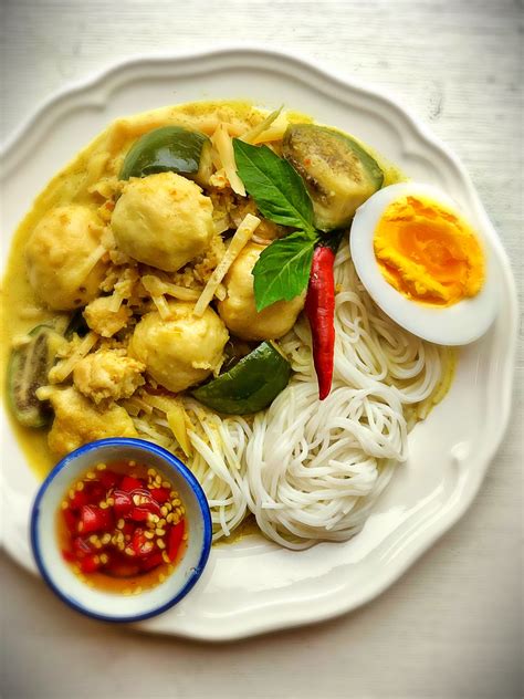 Best thai restaurants in seattle, washington: Green curry fish balls | Food, Thai food seattle