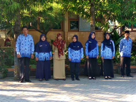 Foto kondisi ruangan demikian atas terkabulnya permohonan ini kami mengucapkan terima kasih. SDN TRENGGULUNAN I No.389 KEC.NGASEM KAB. BOJONEGORO