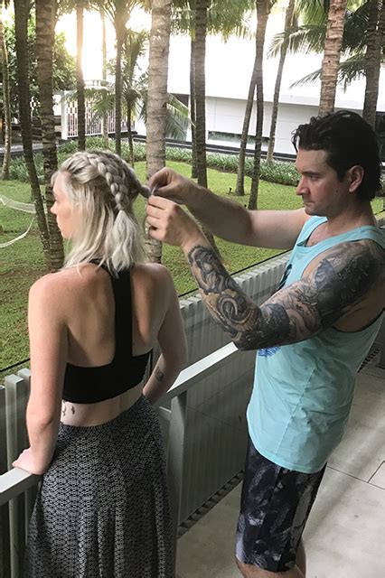 This Man Does His Wifes Hair Every Day For The Sweetest Reason