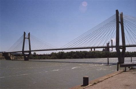 Stadium, arena & sports venue in tarascon. Structurae fr: Pont de Tarascon-Beaucaire