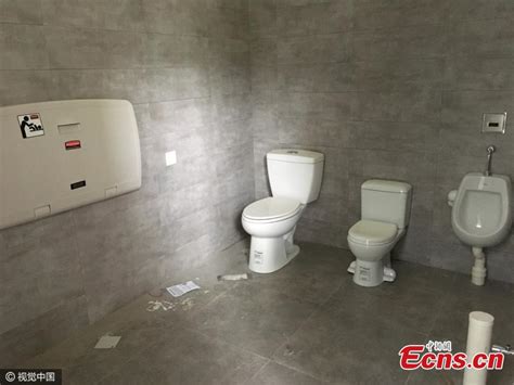 Shanghais First Unisex Toilet To Open Before Nov 1914