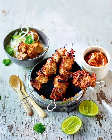 (if necessery add a little bit hot water to help the blending process). Indonesian pork satay | Recipe | Pork satay, Pork recipes ...