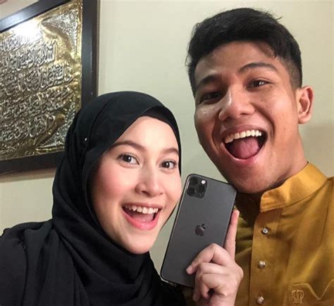 Foto itu menampilkan dirinya dan kedua adiknya, el rumi dan dul jaelani saat masih sangat kecil. Si tembam mama papa.. " - Eyra Haziq Official Fans ...