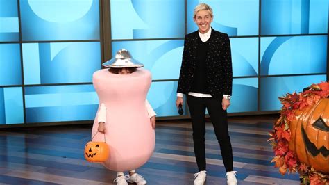 Ellen Presents Last Minute Halloween Costumes Youtube