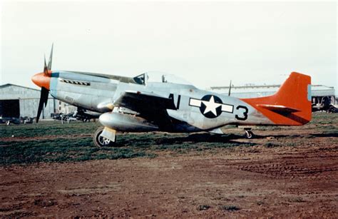 A Red Tail P 51 Of The 332nd Fighter Group Rwwiiplanes