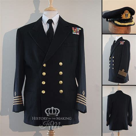 British Royal Navy Lieutenant Blue Service Dress Uniform 1945