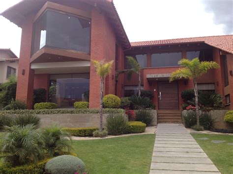 Maybe you would like to learn more about one of these? Urb. El Bosque Norte | UltraCasas.com $us 990,000 UC-799278