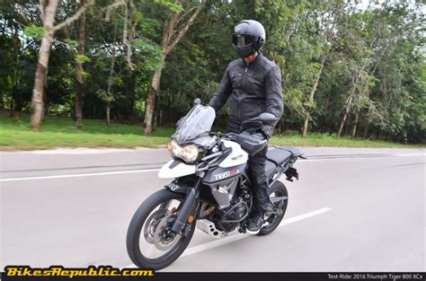 Página web oficial de triumph. Test-ride: Triumph Tiger 800 XCx - BikesRepublic
