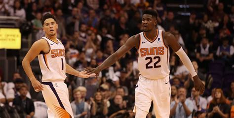 Deandre edoneille ayton (born july 23, 1998) is a bahamian professional basketball player for the phoenix suns of the national basketball association (nba). NBA - Deandre Ayton touché à l'entraînement