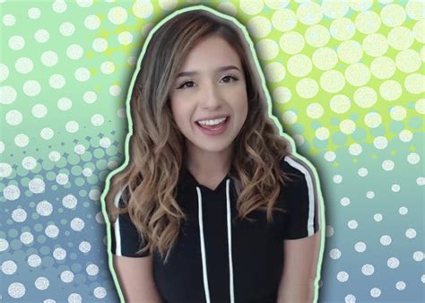 Pokimane No Makeup Pictures Went Viral Heres The Complete Story