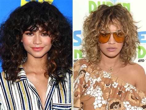Curtain bangs are a type of bangs that frame the face on both sides. 5 Ways Everyone Will Be Wearing Bangs in 2018 - Complaints ...