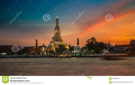 Wat Arun The Temple Of Dawn In Bangkok Stock Photo