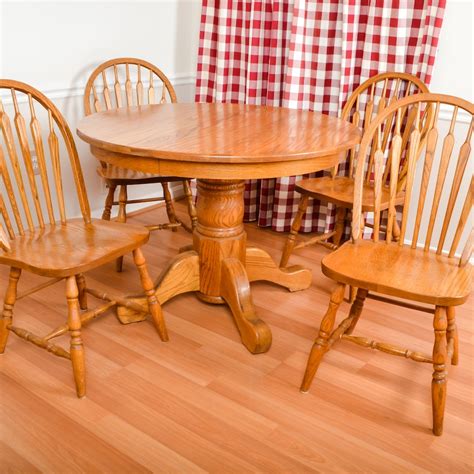 Oak Round Kitchen Table With Matching Chairs Ebth