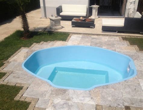 Dieser polyesterpool steht für zeitloses design und übersteht alle trends. GFK-Fertig-Schwimmbecken-Fertig-Pool-Vincent-von-Pool ...