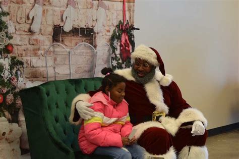 Some African Americans Say Black Santa Claus Is Important At Christmas