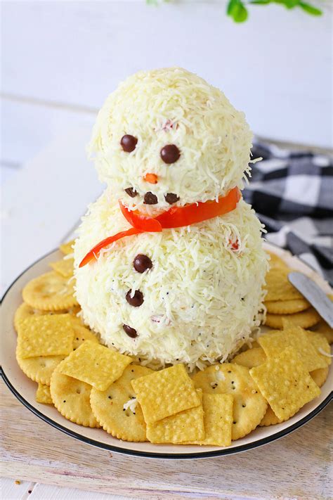 Everything Bagel Snowman Cheese Ball Recipe