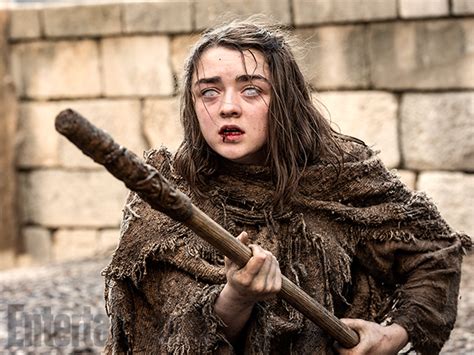 Maisie Williams Game Of Thrones Saison 6 Première Photo De Max Von