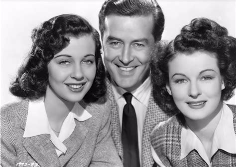 Gail Russell Ray Milland And Ruth Hussey The Uninvited Iconic Movie