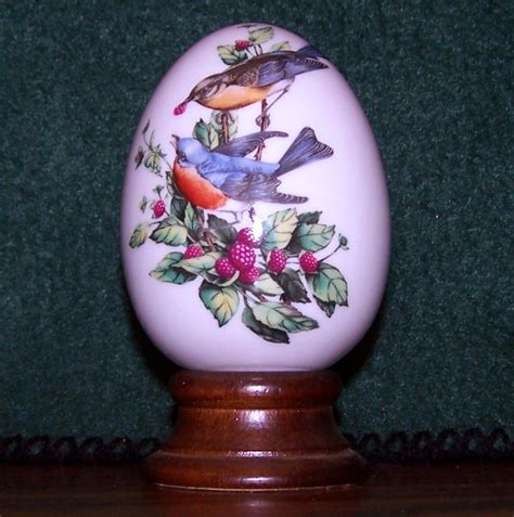 4 Avon Collectible Porcelain Eggs Bird Designs And Sayings For Each Season