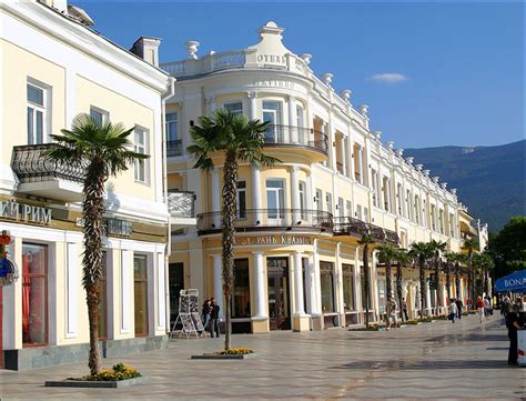 Yalta City Ukraine Ukraine Cities Places To Go City