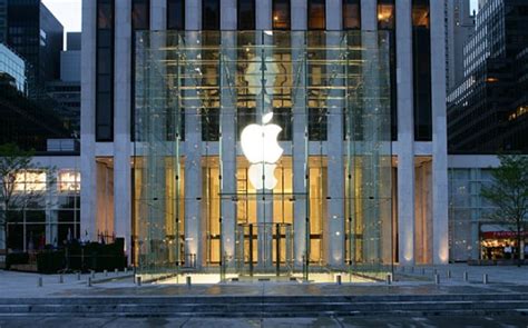 A Look At The Redesigned Fifth Avenue Apple Store In New York City