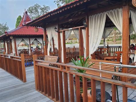 Floating Resto Sleman Jogja Harga Menu Daya Tarik Dan Lokasi