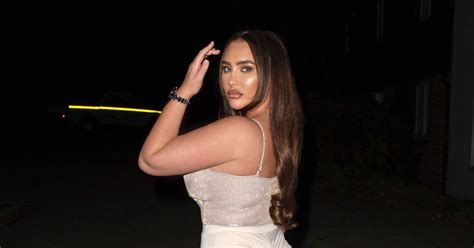 Lauren Goodger S Bum Sparks Confusion With Gravity Defying Angle In Skin Tight Trousers Mirror