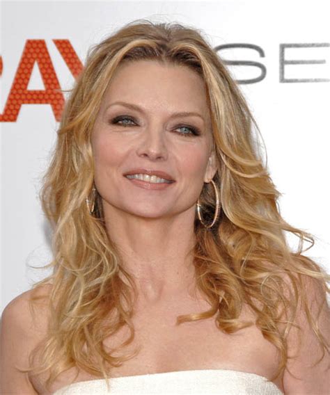 Michelle Pfeiffer Long Wavy Hairstyle Hairstyles