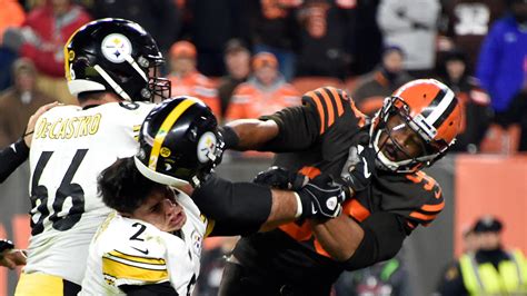 myles garrett suspended indefinitely won t face legal action for hit on mason rudolph flipboard