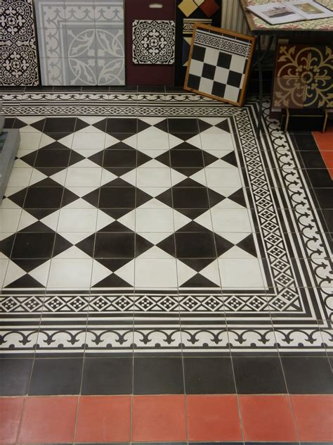 Make Your Home Look Like A Museum With Black And White Encaustic Tiles