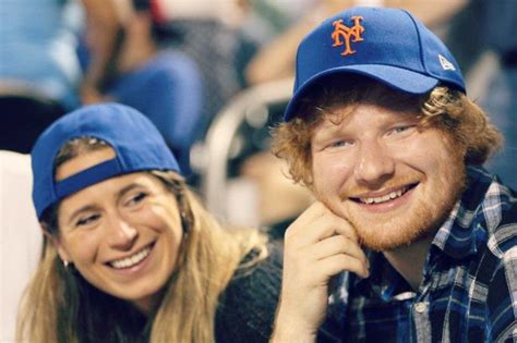 Check spelling or type a new query. Boda a la vista: Ed Sheeran y su novia están comprometidos