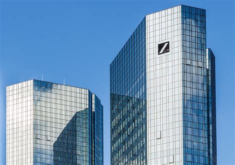 Auch postbank bittet ihre treuen kunden zur kasse. Deutsche Bank staff in Asia "looking forward to redundancy ...
