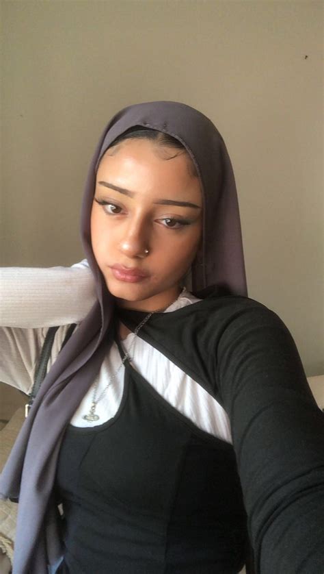 Pin By Juju 🎀 On Hijabi Aesthetic Hijabi Aesthetic Pretty People