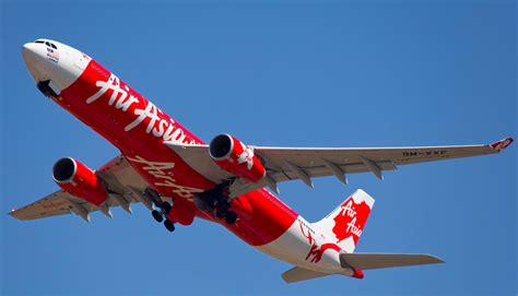 Thai Airasia Flight Diverted Because Throwing Scalding Hot Water On A