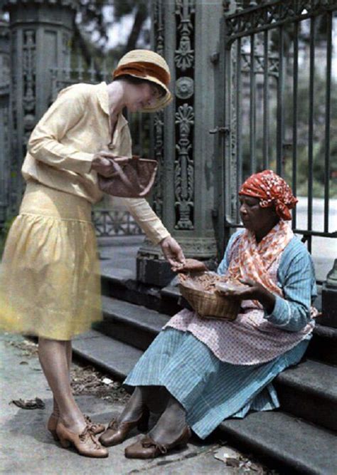 Autochrome Of Woman Buying Pralines New Orleans 1920s Harlem