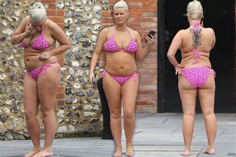 Kerry Katona Shows Off Her Post Baby Body In Pink Bikini Just Five Weeks After Giving Birth